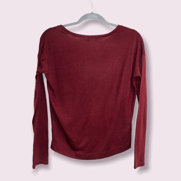 Old Navy Long Sleeve Shirt Maroon Burgundy Casual Scoop Neck Womens Size XS - Picture 2 of 4